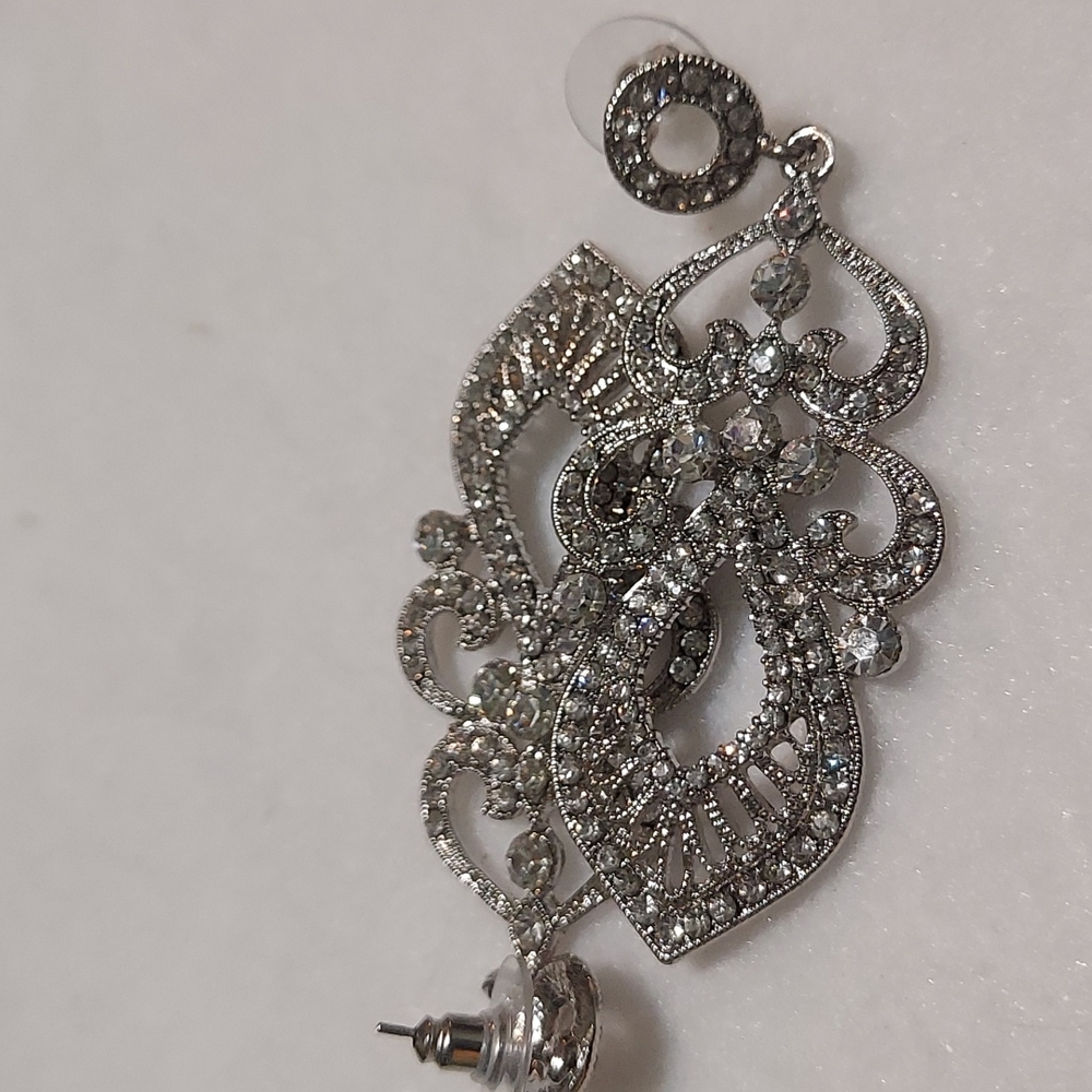 Rhinestone Dangling Earrings - Picture 4 of 4